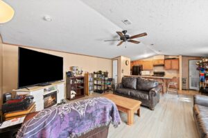 6 web or mls 6019 sunnyside dr 26